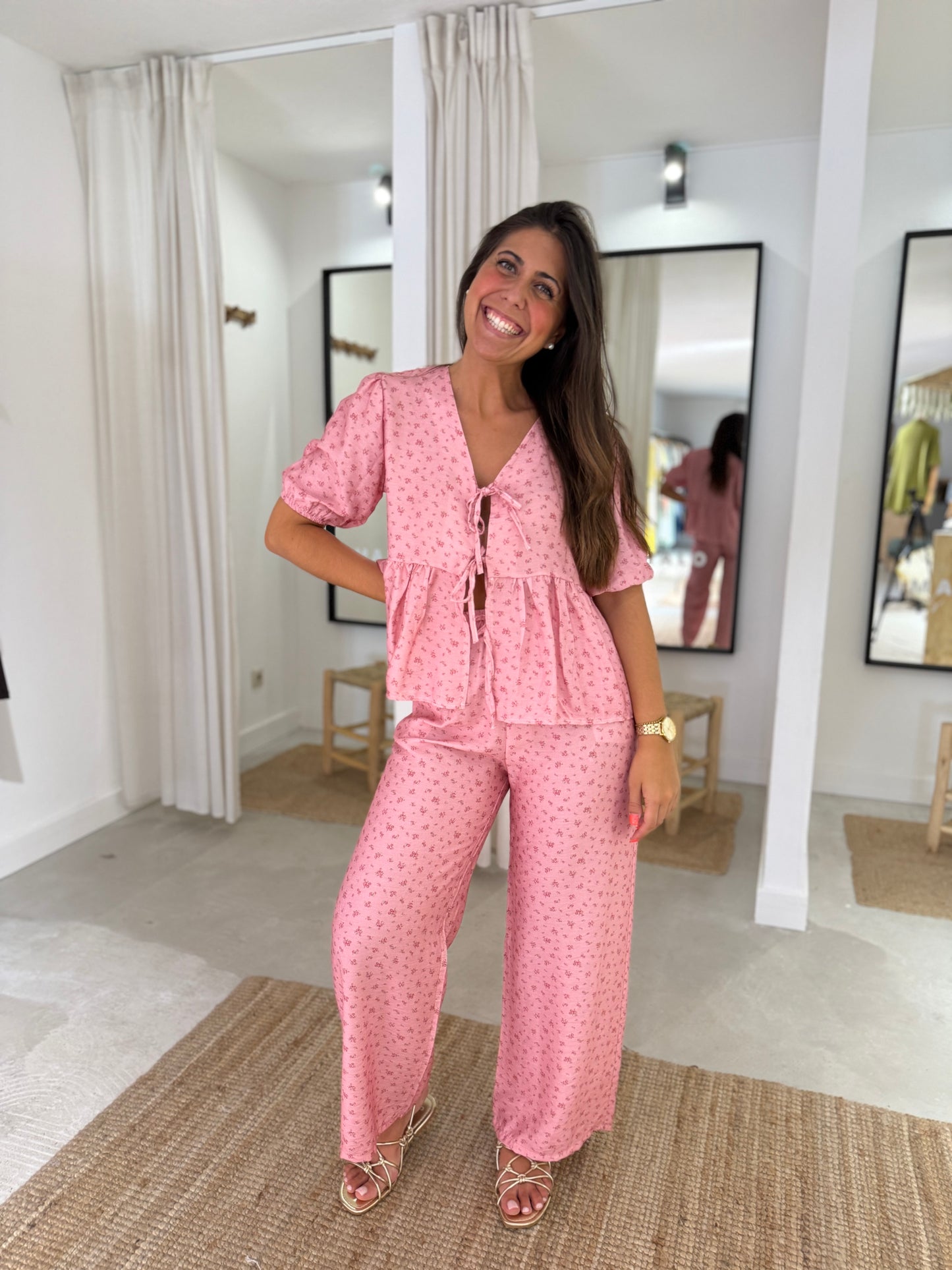 Conjunto “VÍRGINIA”