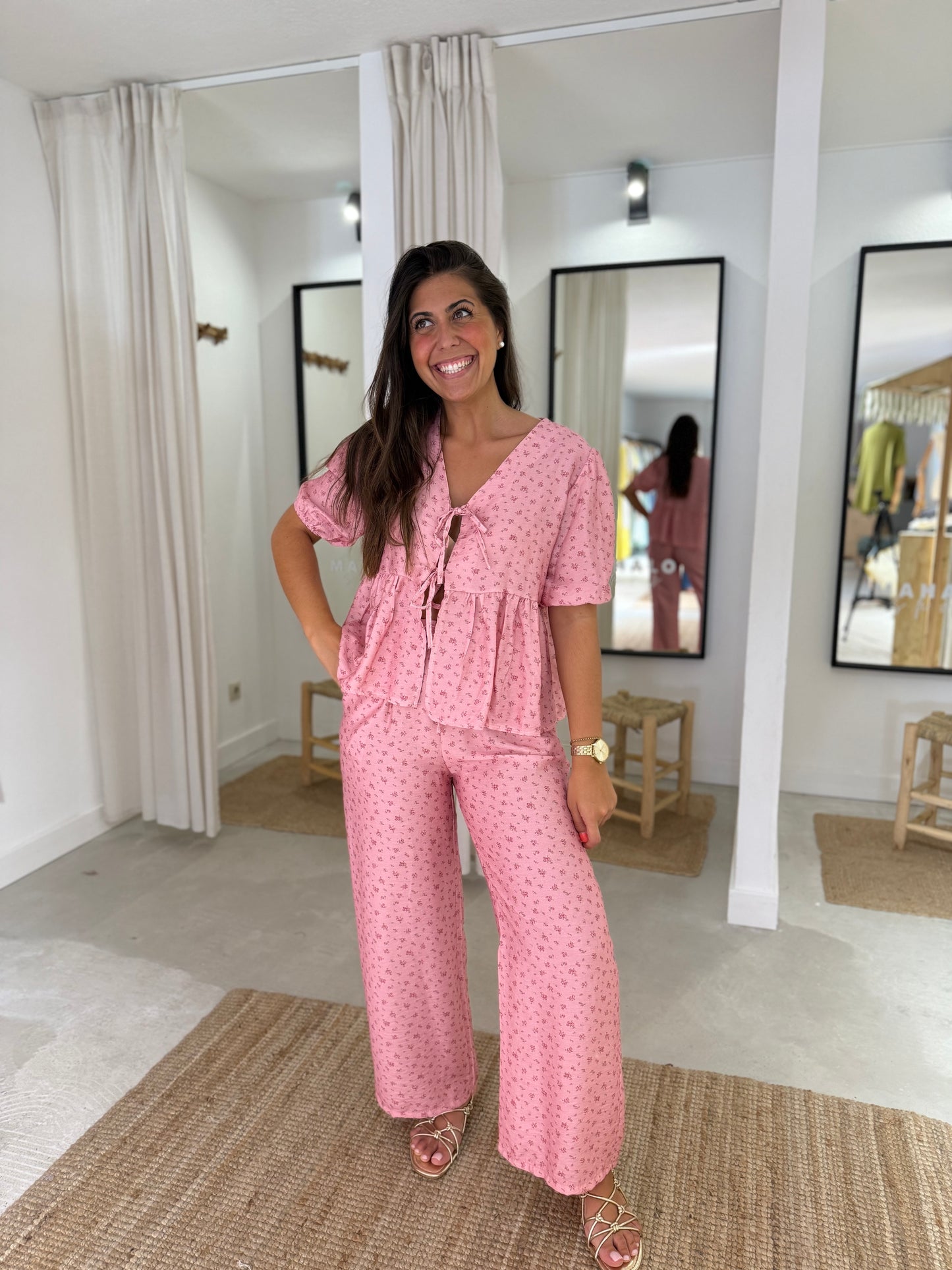 Conjunto “VÍRGINIA”