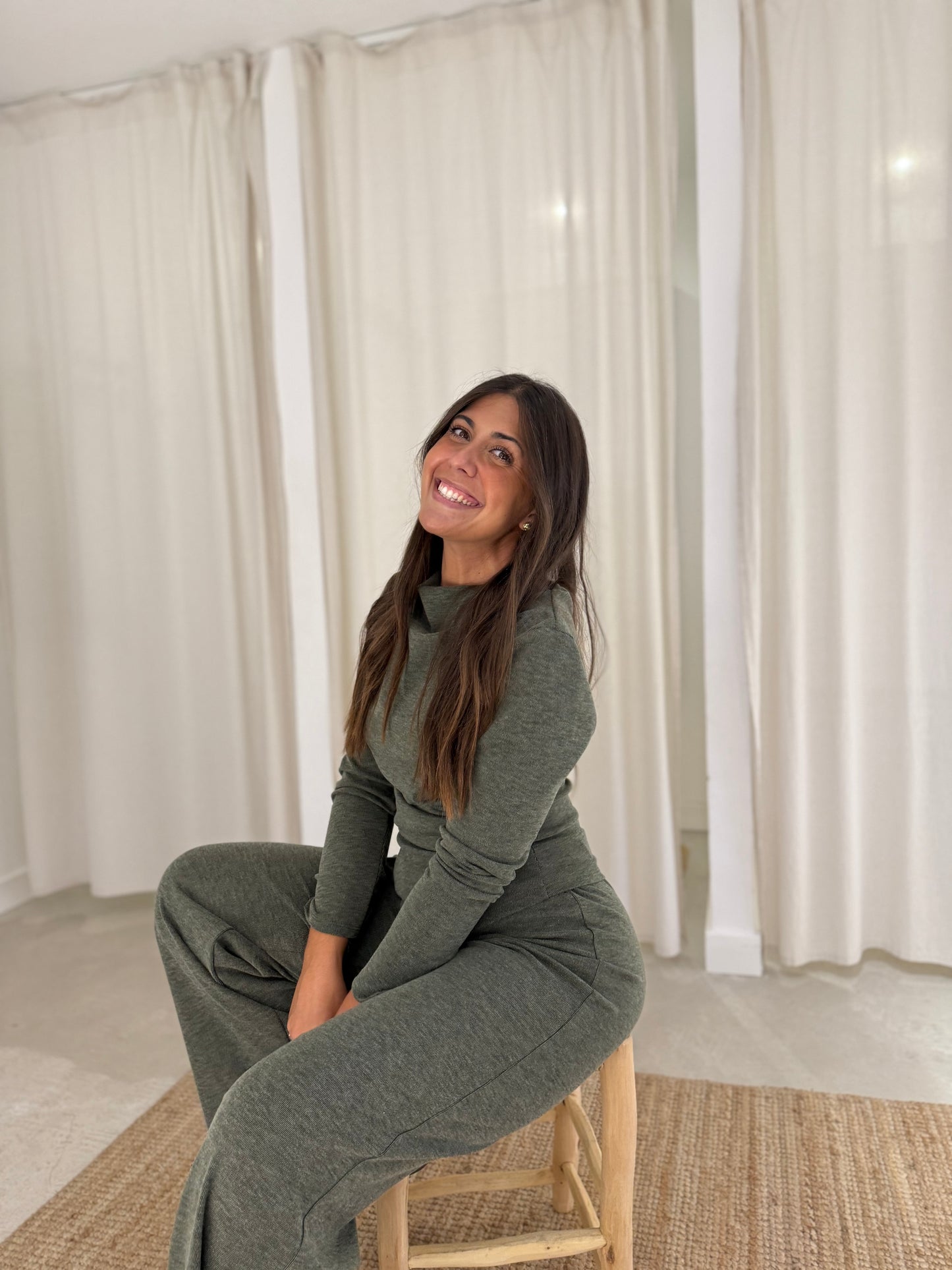 Conjunto “ALEXANDRA”